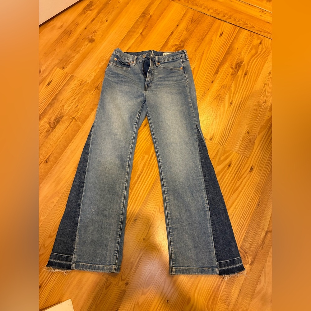 Gap high rise flare jeans Two-Tone Blue Flared Women’s Jeans